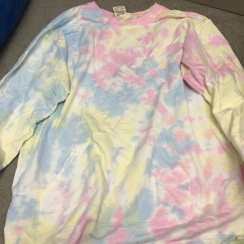 Tie dye crew neck